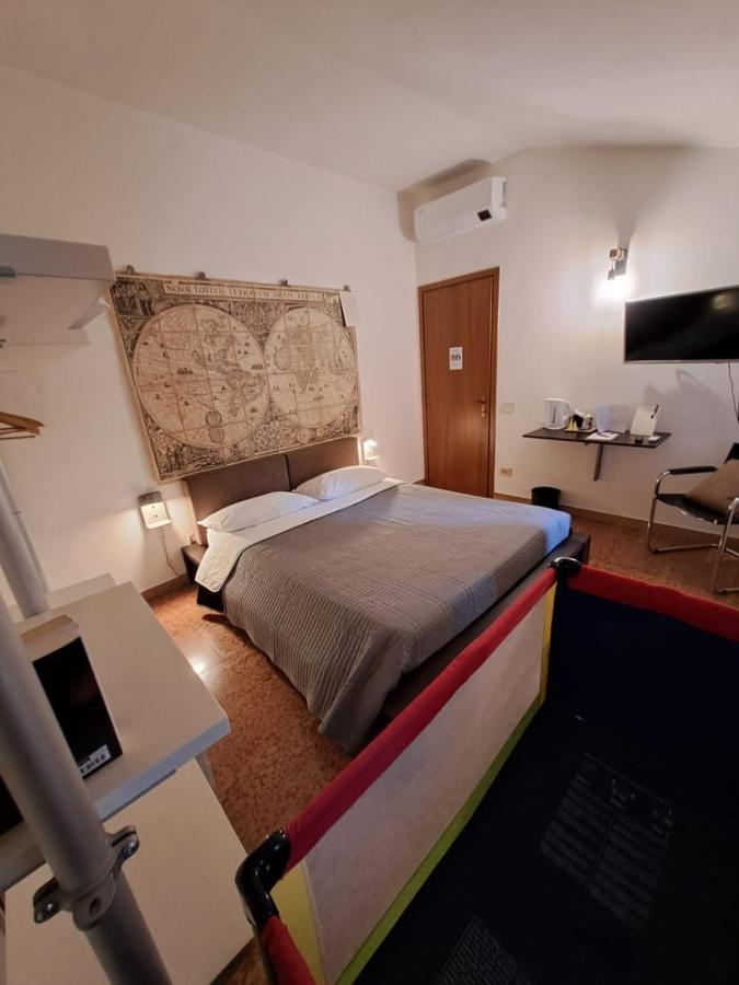Bed and Breakfast A Casa Di Tom Сант-Амброджо-ди-Вальполичелла Экстерьер фото