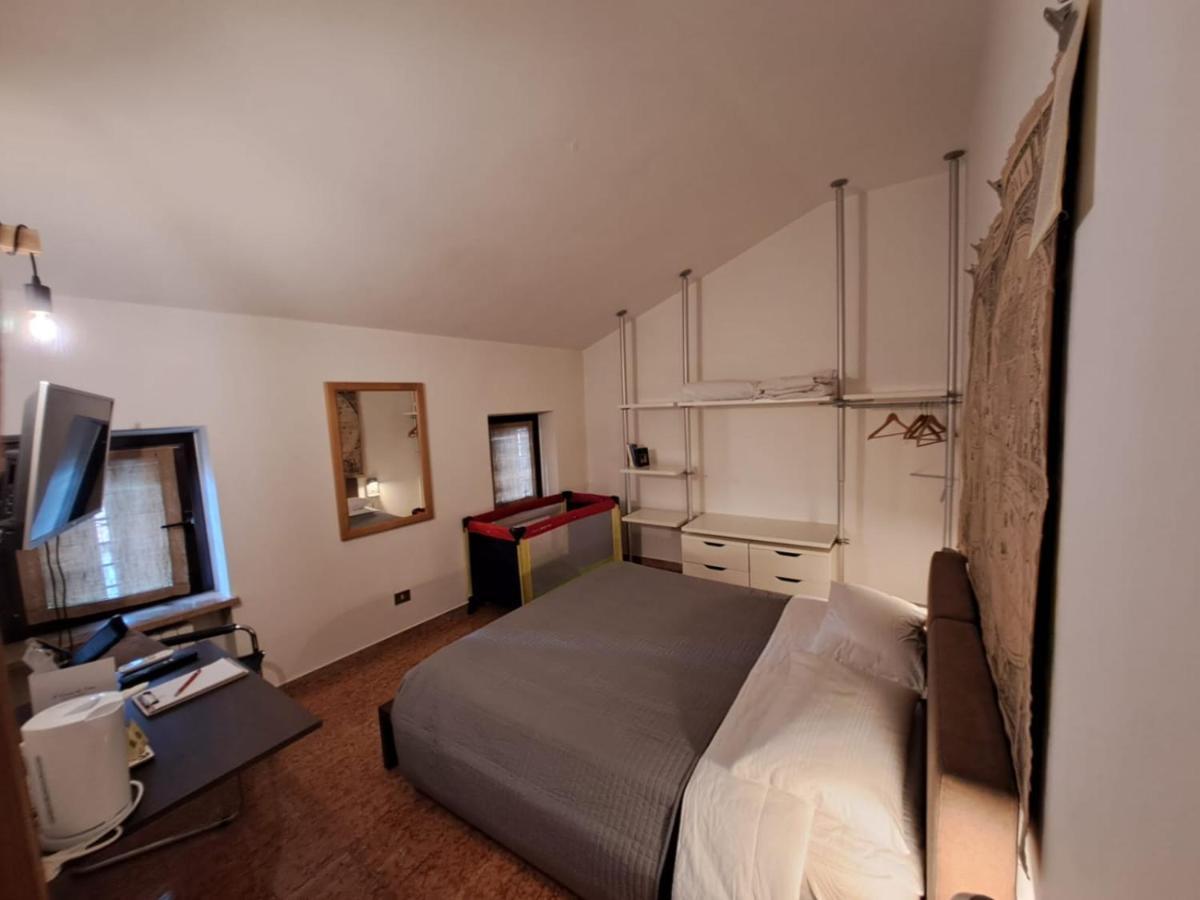 Bed and Breakfast A Casa Di Tom Сант-Амброджо-ди-Вальполичелла Экстерьер фото