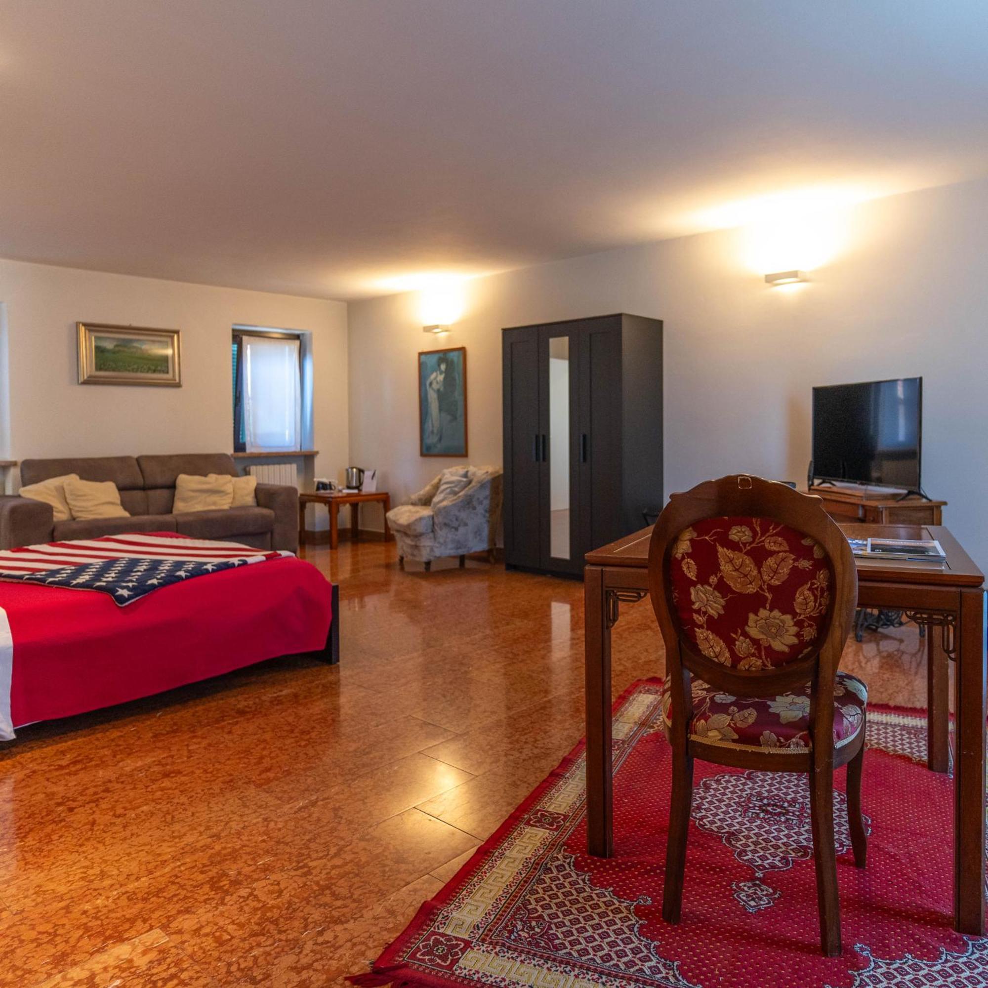 Bed and Breakfast A Casa Di Tom Сант-Амброджо-ди-Вальполичелла Экстерьер фото