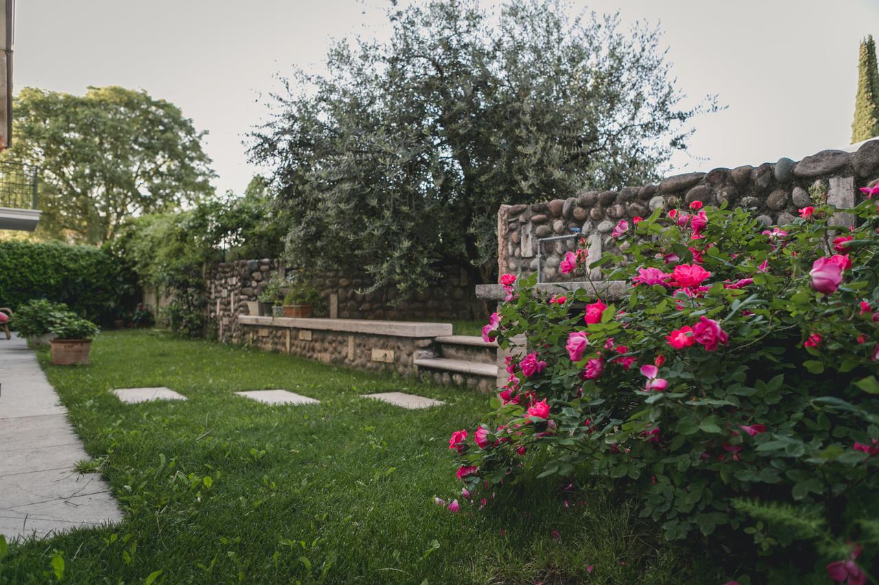 Bed and Breakfast A Casa Di Tom Сант-Амброджо-ди-Вальполичелла Экстерьер фото