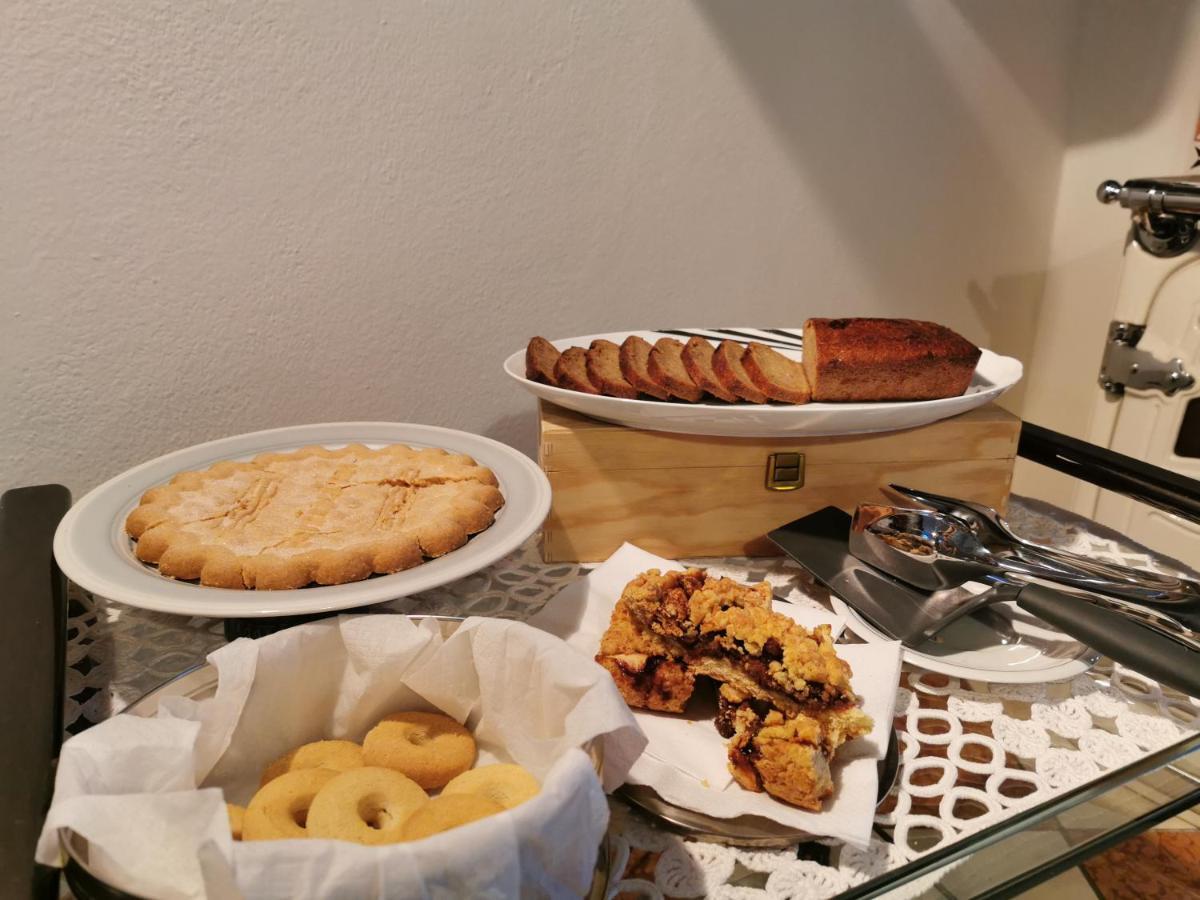 Bed and Breakfast A Casa Di Tom Сант-Амброджо-ди-Вальполичелла Экстерьер фото